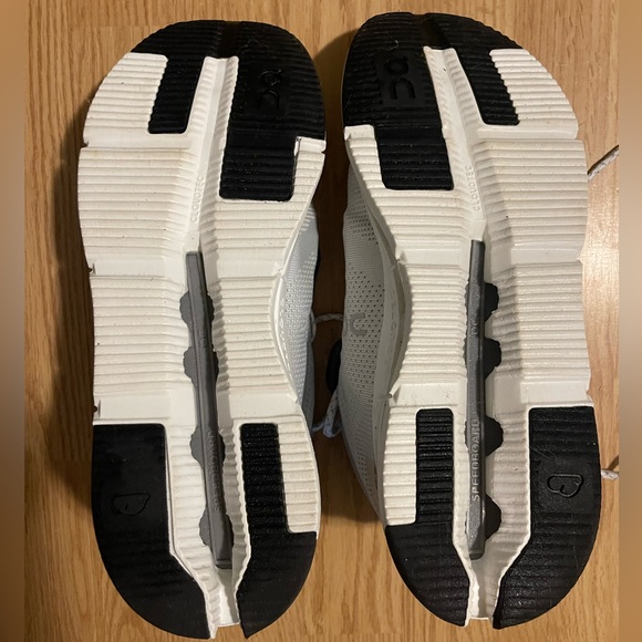 On Running Black and White Sneakers with Cushioned Sole - Picture 9 of 9